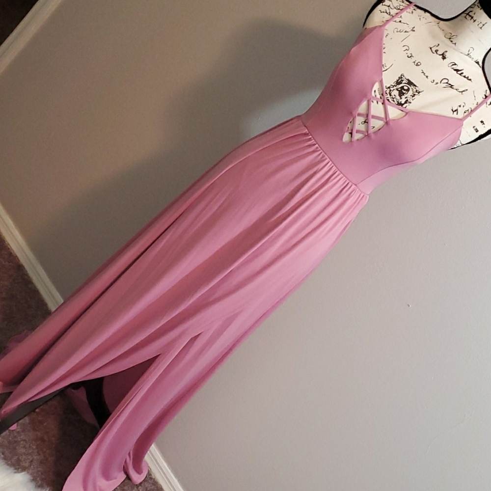 Sexy Maxi dress with high split!